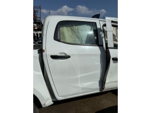 Isuzu Dmax V Cross 2025 çıkma sag arka kapı
